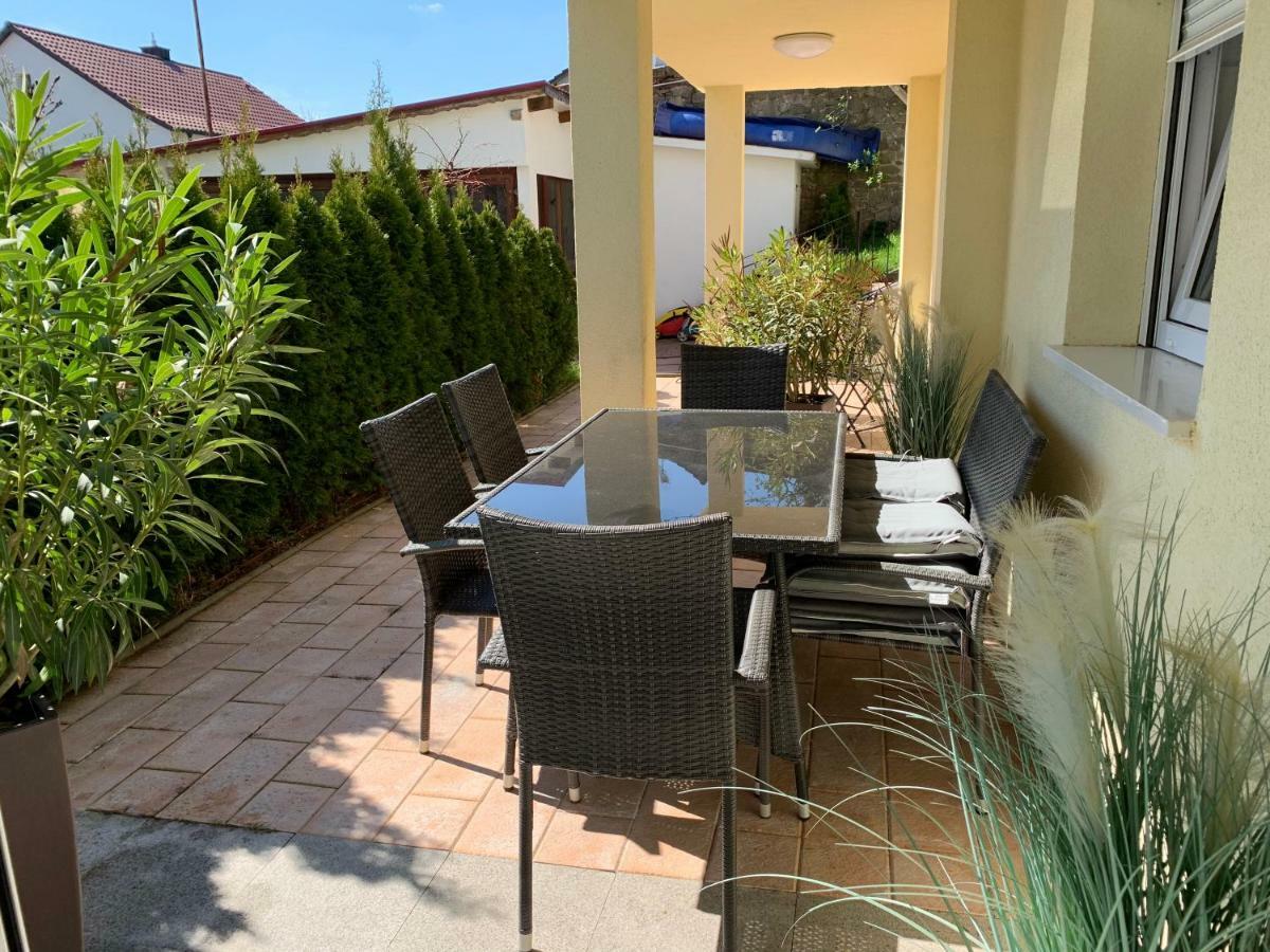 Terrassenwohnung In Estenfeld Bei Wuerzburg Ngoại thất bức ảnh