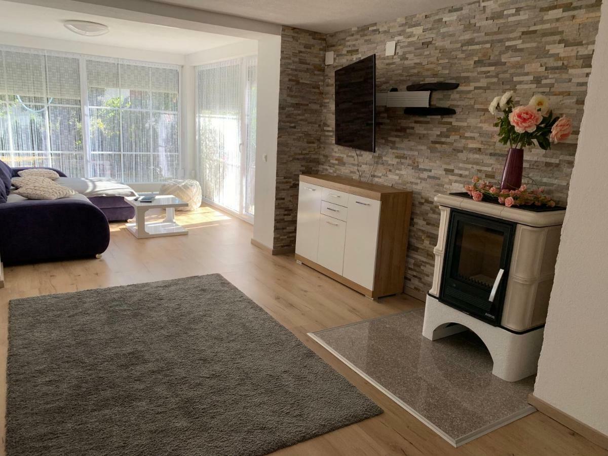 Terrassenwohnung In Estenfeld Bei Wuerzburg Ngoại thất bức ảnh
